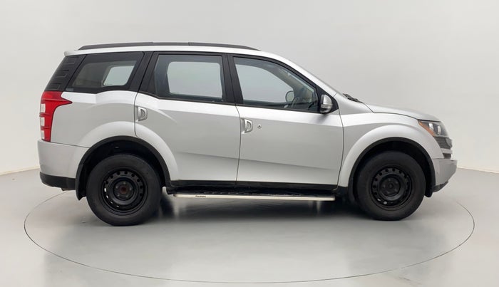 2015 Mahindra XUV500 W6 4X2, Diesel, Manual, 70,903 km, Right Side View