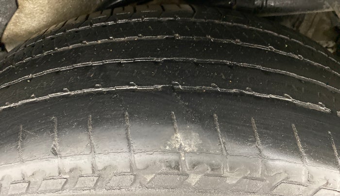 2015 Mahindra XUV500 W6 4X2, Diesel, Manual, 70,903 km, Left Rear Tyre Tread