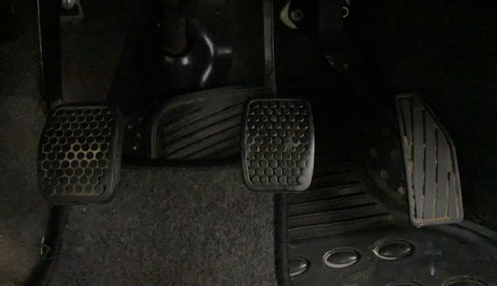 2017 Maruti Alto K10 VXI P, Petrol, Manual, 41,475 km, Pedals