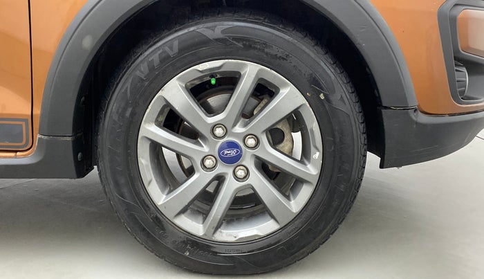 2018 Ford FREESTYLE TREND 1.5 DIESEL, Diesel, Manual, 76,949 km, Right Front Wheel