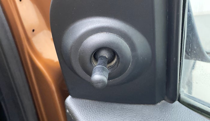 2018 Ford FREESTYLE TREND 1.5 DIESEL, Diesel, Manual, 76,949 km, Right rear-view mirror - ORVM knob broken and not working