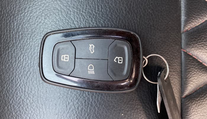 2022 Tata ALTROZ XZ DIESEL, Diesel, Manual, 56,779 km, Key Close Up