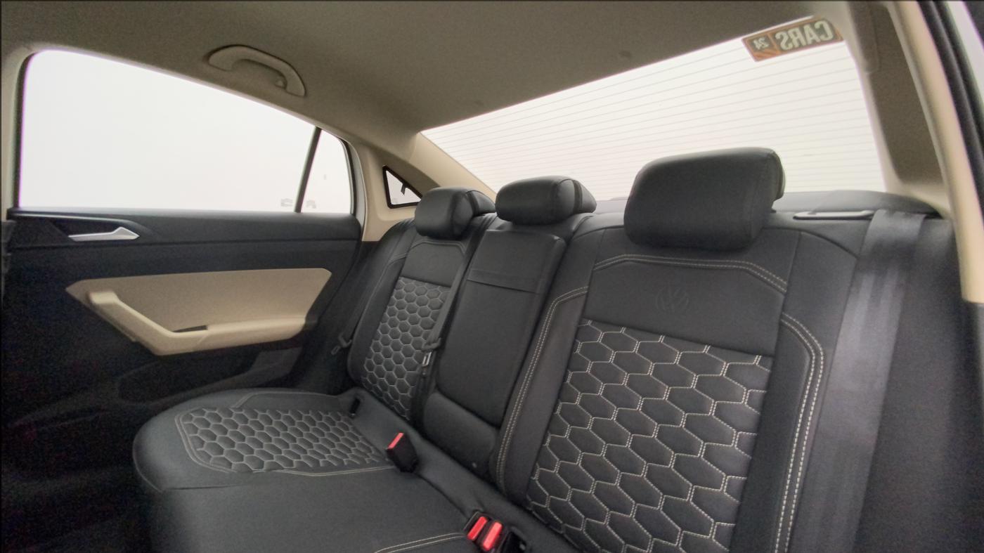 2022 Volkswagen VIRTUS HIGHLINE TSI 1.0 MT, Petrol, Manual, 9,822 km, Right Side Rear Door Cabin