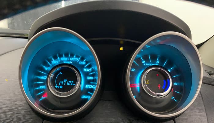 2018 Mahindra XUV500 W9, Diesel, Manual, 1,47,121 km, Odometer Image