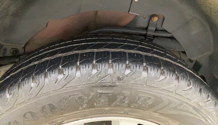 2018 Mahindra XUV500 W9, Diesel, Manual, 1,47,121 km, Left Rear Tyre Tread