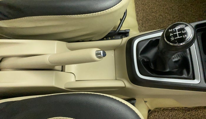2018 Maruti Dzire ZXI Plus, Petrol, Manual, 42,961 km, Gear Lever