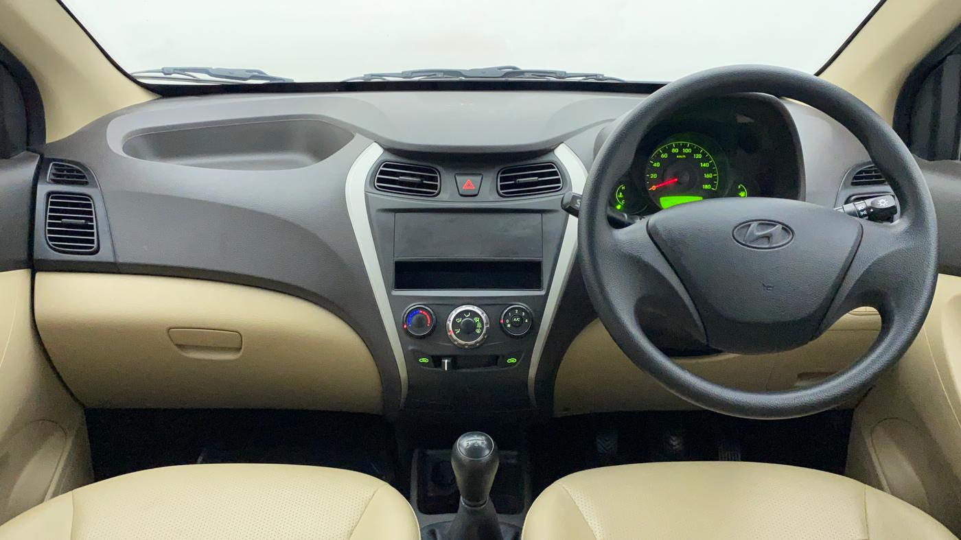 2018 Hyundai Eon ERA PLUS, Petrol, Manual, 7,048 km, Dashboard
