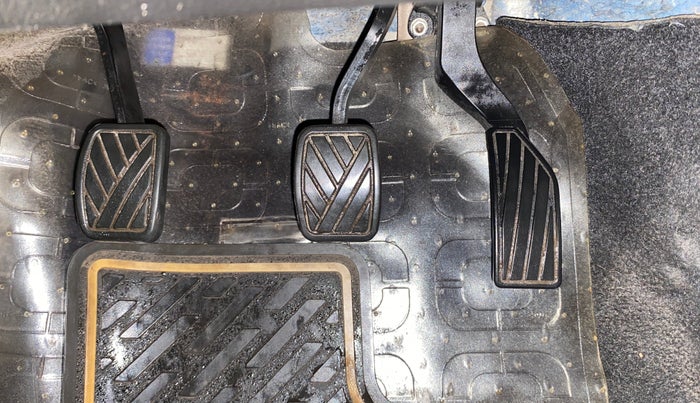 2015 Maruti S Cross ZETA 1.3, Diesel, Manual, 20,896 km, Pedals