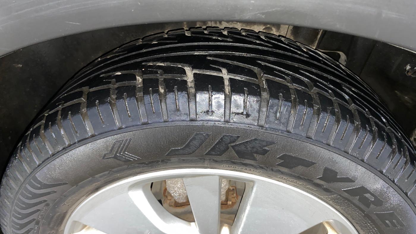 2015 Maruti S Cross ZETA 1.3, Diesel, Manual, 20,896 km, Left Rear Tyre Tread