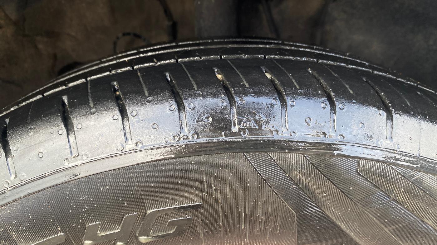 2024 Hyundai VENUE E Plus 1.2 Petrol, Petrol, Manual, 13,252 km, Right Front Tyre Tread