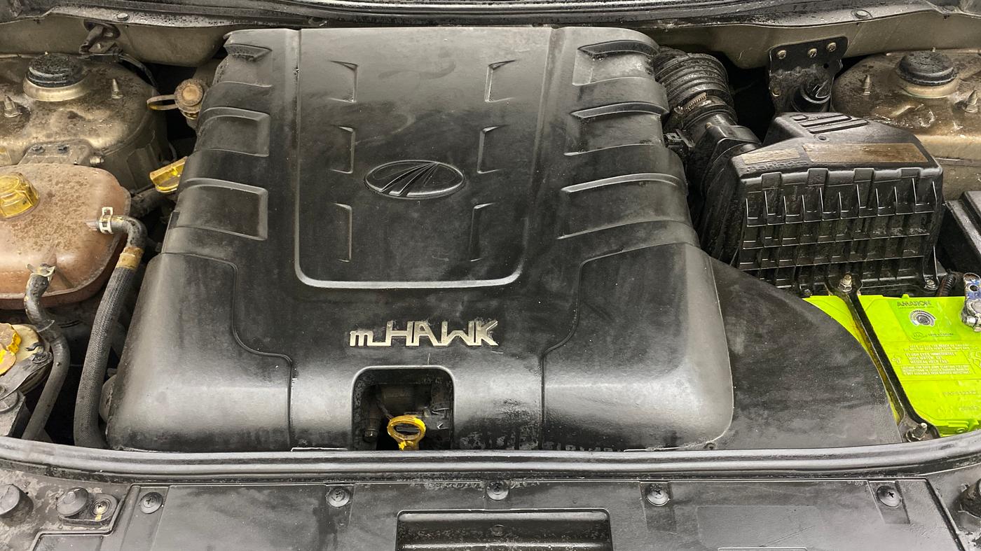 2020 Mahindra XUV500 W7, Diesel, Manual, 68,921 km, Engine View