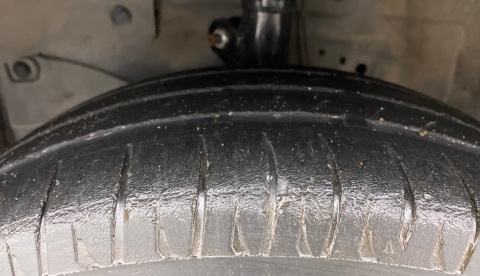 2013 Honda Amaze 1.2L I-VTEC S, Petrol, Manual, 62,540 km, Left Front Tyre Tread