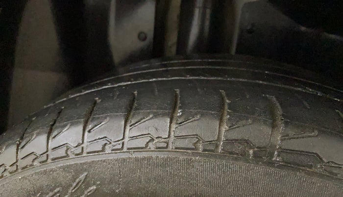 2019 MG HECTOR SHARP 1.5 DCT PETROL, Petrol, Automatic, 65,518 km, Right Rear Tyre Tread