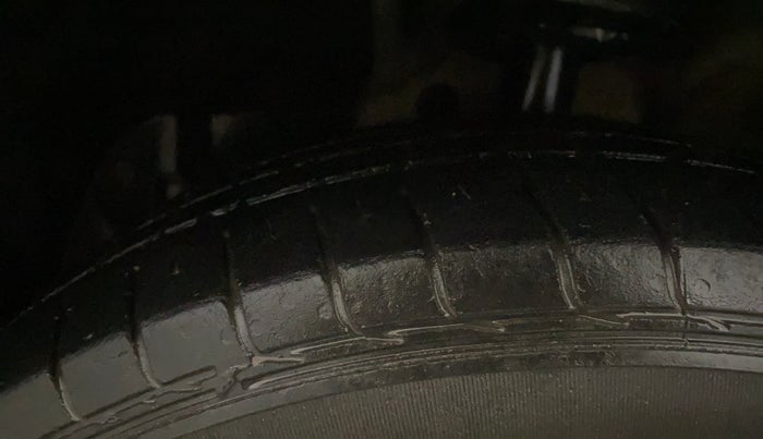 2019 MG HECTOR SHARP 1.5 DCT PETROL, Petrol, Automatic, 65,518 km, Left Front Tyre Tread