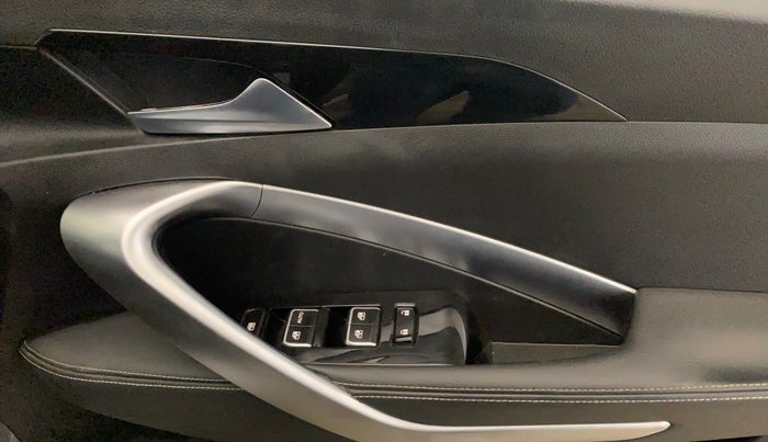 2019 MG HECTOR SHARP 1.5 DCT PETROL, Petrol, Automatic, 65,518 km, Driver Side Door Panels Control