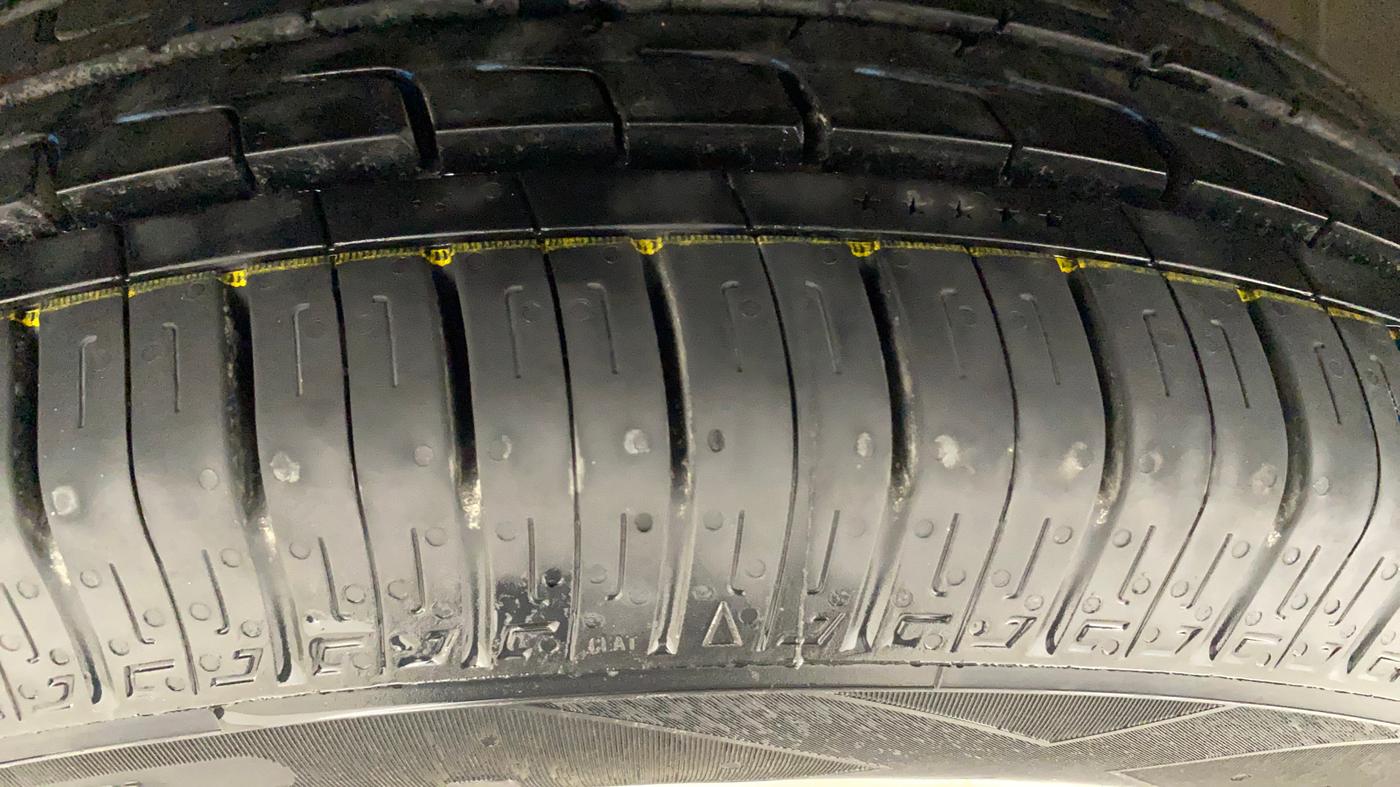 2022 Maruti Dzire ZXI Plus AMT, Petrol, Automatic, 41,760 km, Left Front Tyre Tread
