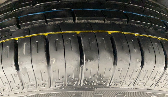 2022 Maruti Dzire ZXI Plus AMT, Petrol, Automatic, 41,760 km, Right Rear Tyre Tread