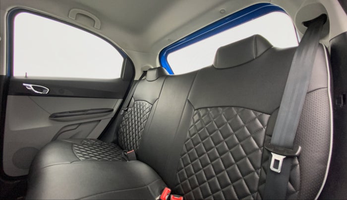 2020 Tata Tiago XZ+ 1.2 Revotron, Petrol, Manual, 44,543 km, Right Side Rear Door Cabin