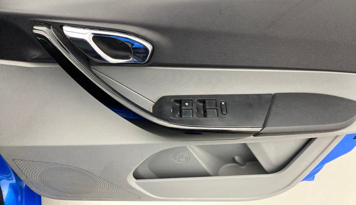 2020 Tata Tiago XZ+ 1.2 Revotron, Petrol, Manual, 44,543 km, Driver Side Door Panels Control