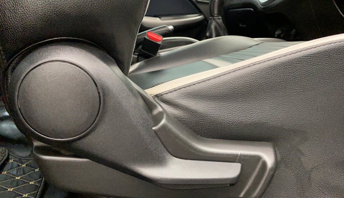 2021 Maruti Baleno DELTA 1.2 K12, Petrol, Manual, 42,966 km, Driver Side Adjustment Panel