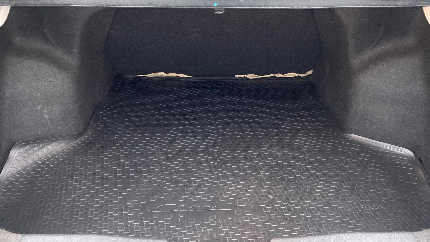 2016 Maruti Ciaz ZXI, Petrol, Manual, 32,872 km, Boot Inside