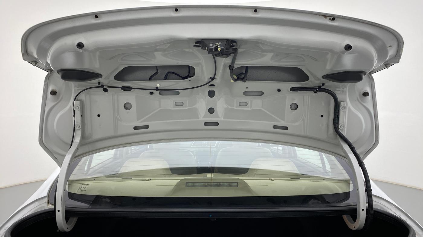 2016 Maruti Ciaz ZXI, Petrol, Manual, 32,872 km, Boot Door Open