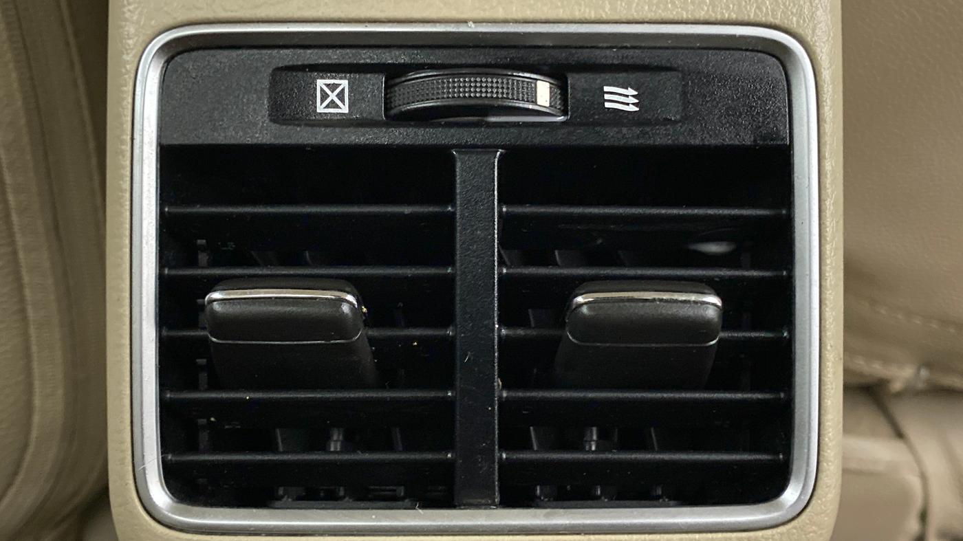 2016 Maruti Ciaz ZXI, Petrol, Manual, 32,872 km, Rear AC Vents
