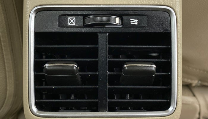 2016 Maruti Ciaz ZXI, Petrol, Manual, 32,872 km, Rear AC Vents