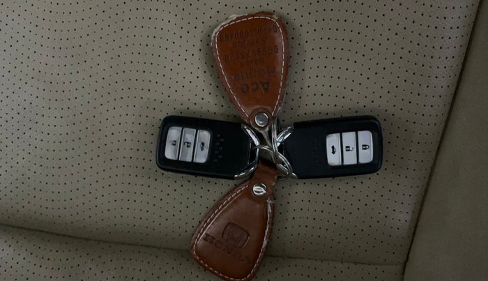 2019 Honda City 1.5L I-VTEC ZX, Petrol, Manual, 33,843 km, Key Close Up