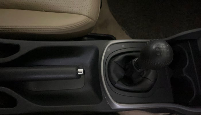 2019 Honda City 1.5L I-VTEC ZX, Petrol, Manual, 33,843 km, Gear Lever