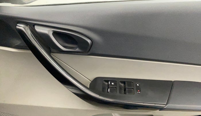 2018 Tata Tiago XT PETROL, Petrol, Manual, 54,178 km, Driver Side Door Panels Control