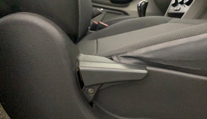2018 Tata Tiago XT PETROL, Petrol, Manual, 54,178 km, Driver Side Adjustment Panel
