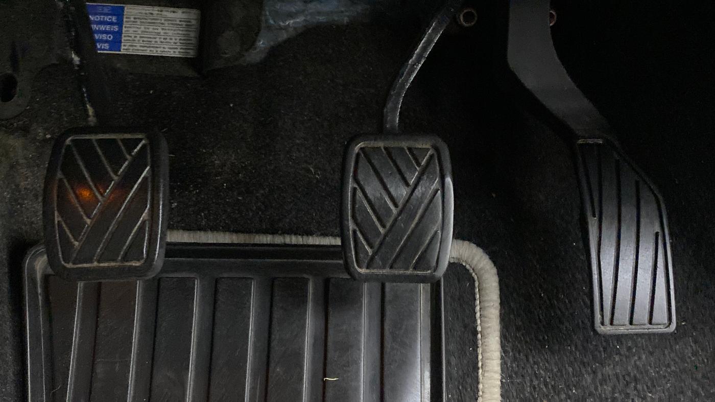 2017 Maruti Vitara Brezza ZDI, Diesel, Manual, 64,686 km, Pedals