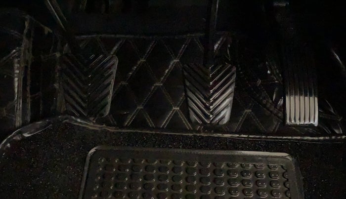 2019 Hyundai Elite i20 SPORTZ PLUS 1.2, CNG, Manual, 81,453 km, Pedals