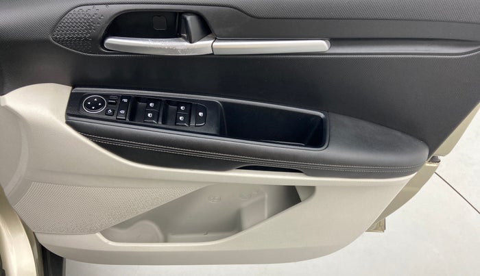 2020 KIA SONET HTX 1.0 IMT, Petrol, Manual, 42,345 km, Driver Side Door Panels Control