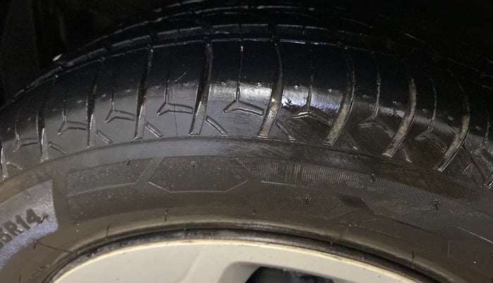 2017 Tata Tiago XT PETROL, Petrol, Manual, 50,317 km, Right Rear Tyre Tread