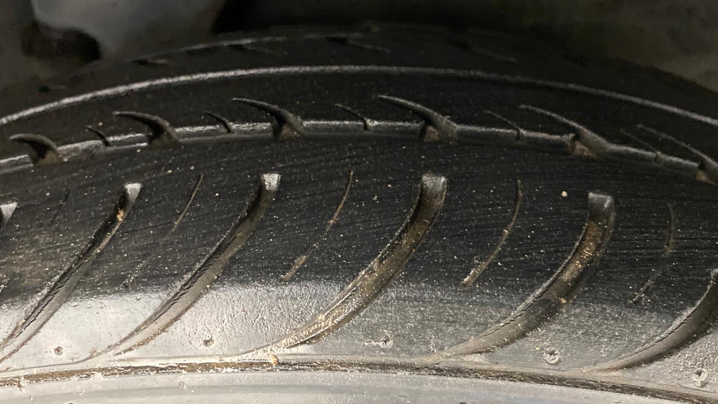 2012 Hyundai i10 MAGNA 1.2 KAPPA2, Petrol, Manual, 68,125 km, Left Rear Tyre Tread