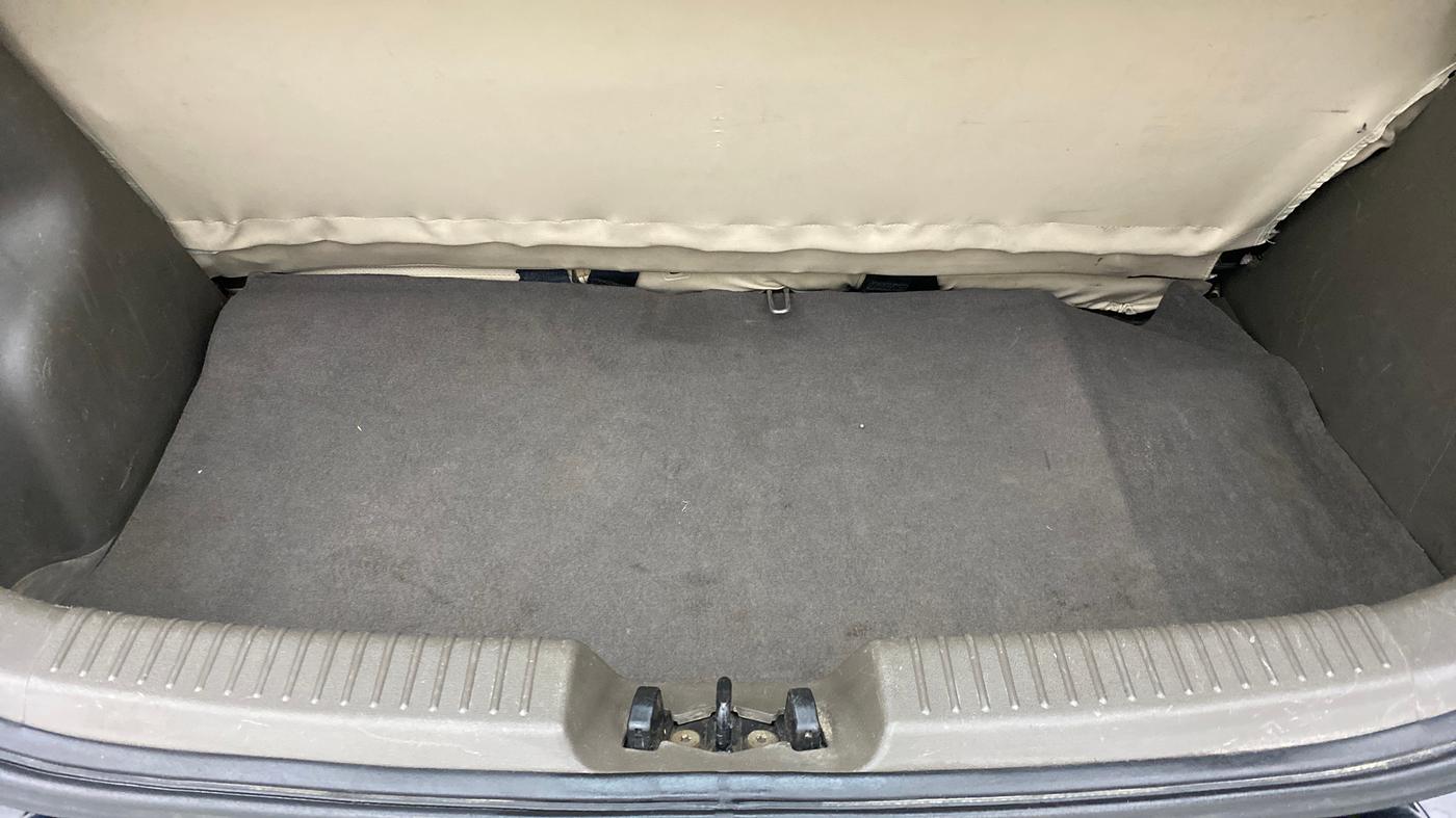 2012 Hyundai i10 MAGNA 1.2 KAPPA2, Petrol, Manual, 68,125 km, Boot Inside