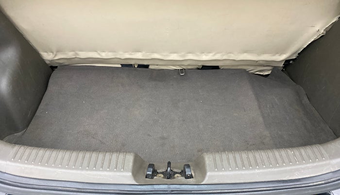 2012 Hyundai i10 MAGNA 1.2 KAPPA2, Petrol, Manual, 68,125 km, Boot Inside