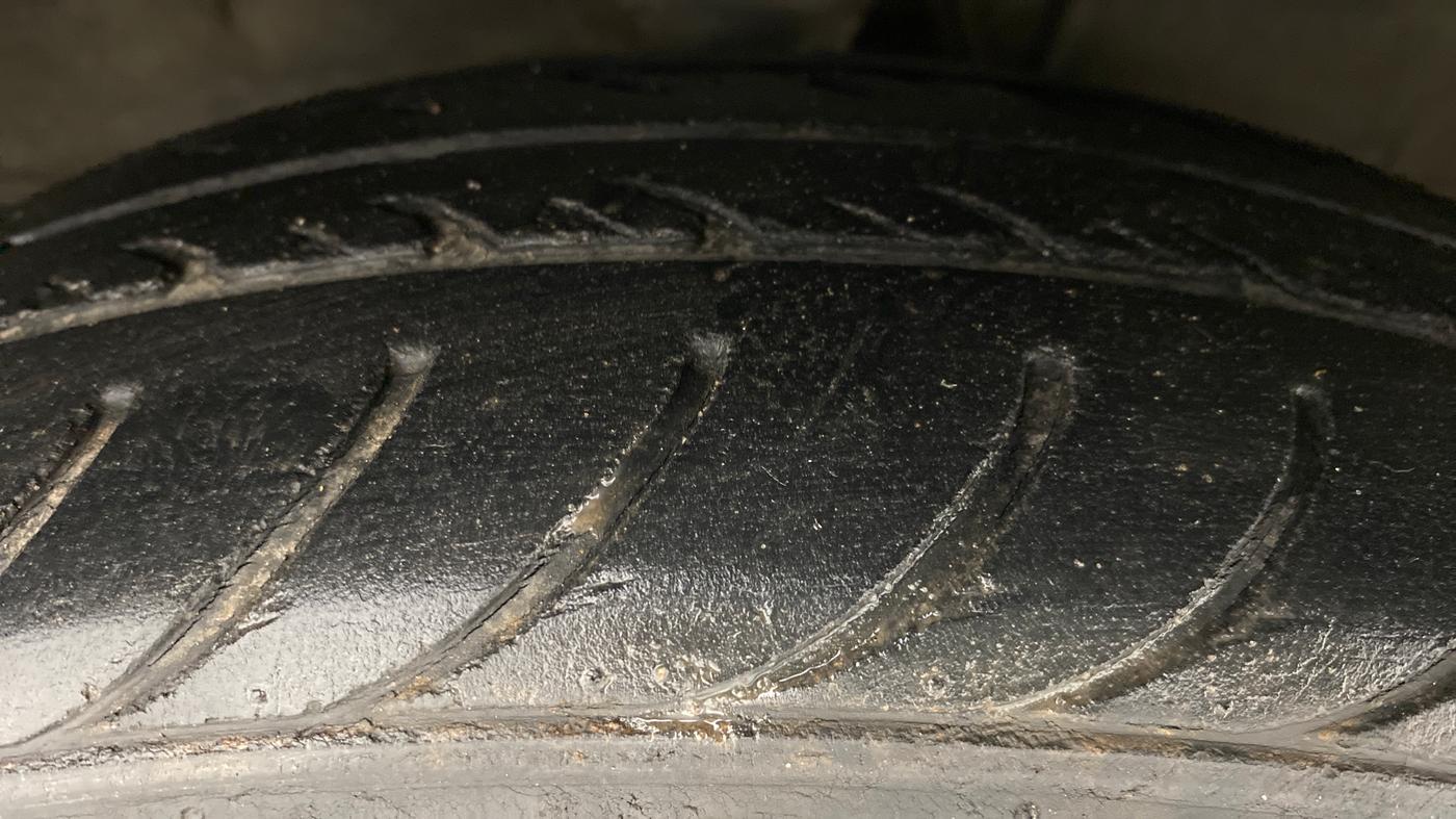 2012 Hyundai i10 MAGNA 1.2 KAPPA2, Petrol, Manual, 68,125 km, Right Front Tyre Tread