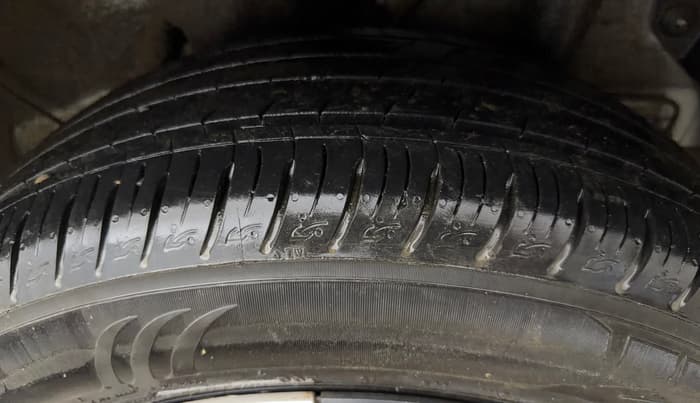 2023 Hyundai VENUE S (O) 1.0 Turbo Petrol DCT, Petrol, Automatic, 18,569 km, Left Rear Tyre Tread
