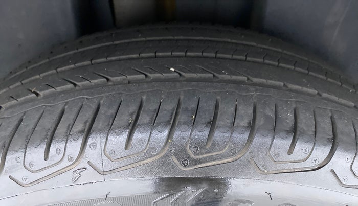 2021 Volkswagen TAIGUN GT PLUS 1.5 TSI DSG, Petrol, Automatic, 17,261 km, Right Rear Tyre Tread
