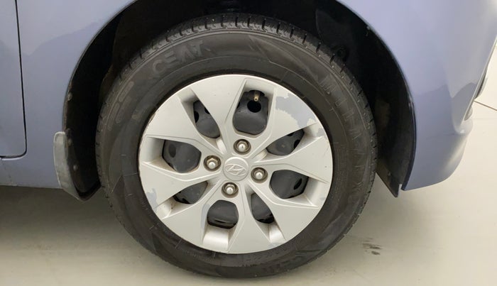 2017 Hyundai Xcent S 1.2, Petrol, Manual, 55,347 km, Right Front Wheel