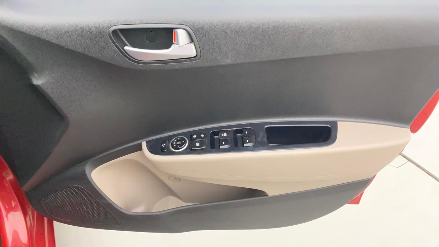 2019 Hyundai Grand i10 SPORTZ 1.2 KAPPA VTVT, Petrol, Manual, 39,040 km, Driver Side Door Panels Control