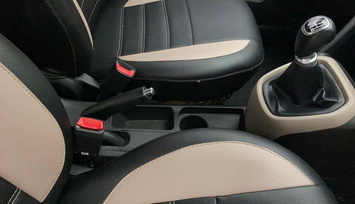 2019 Hyundai Grand i10 SPORTZ 1.2 KAPPA VTVT, Petrol, Manual, 39,040 km, Gear Lever