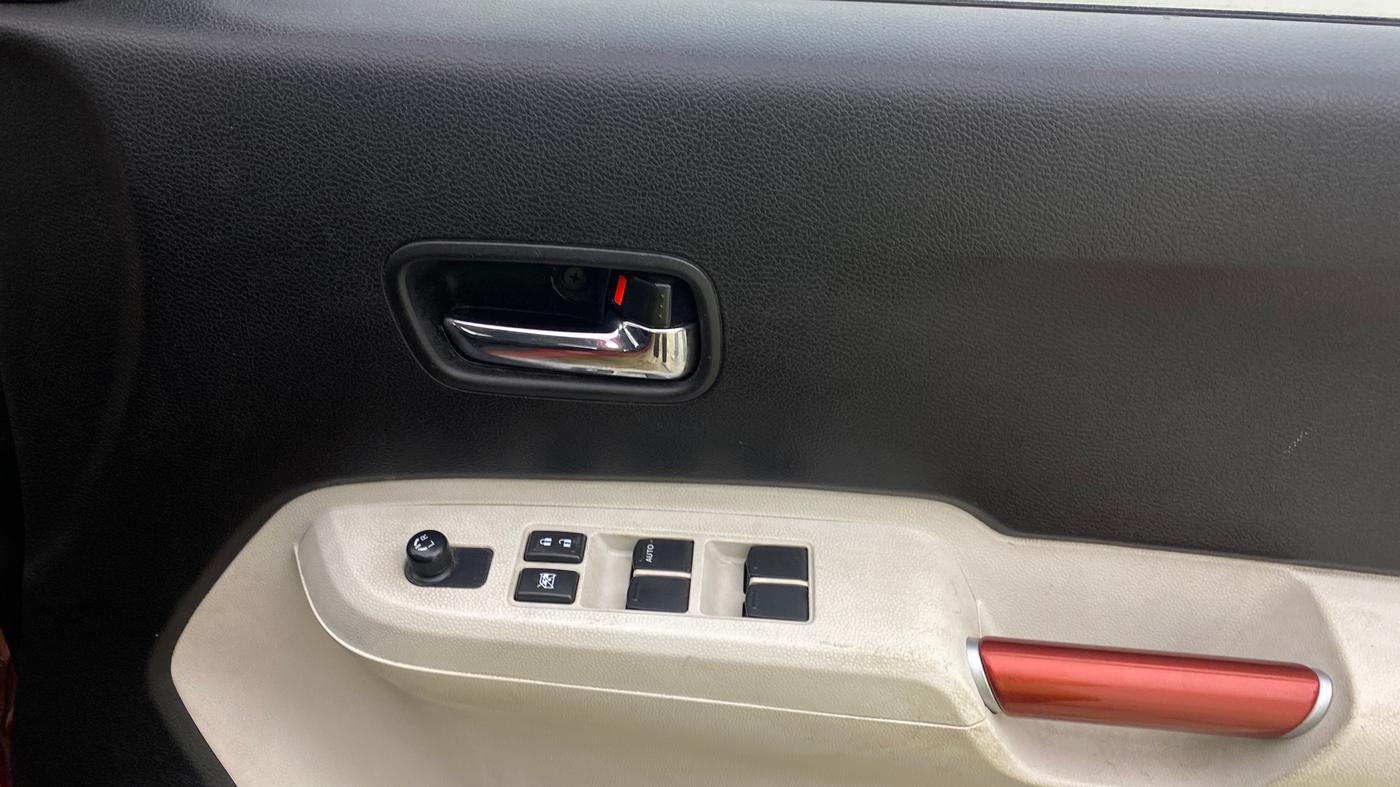2018 Maruti IGNIS DELTA 1.2 AMT, Petrol, Automatic, 30,567 km, Driver Side Door Panels Control