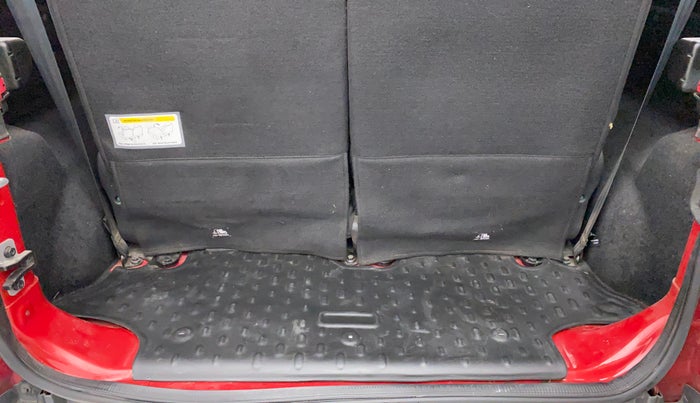 2022 Mahindra Thar LX  P 4WD AT CONVERTIBLE, Petrol, Automatic, 14,798 km, Boot Inside