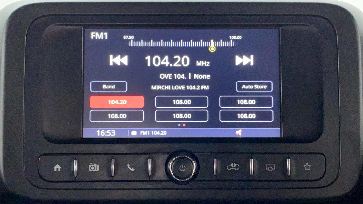 2022 Mahindra Thar LX  P 4WD AT CONVERTIBLE, Petrol, Automatic, 14,798 km, Infotainment System