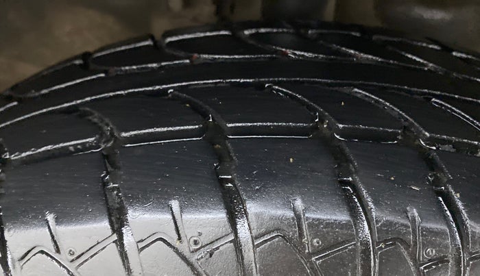 2014 Maruti Wagon R 1.0 LXI CNG, CNG, Manual, 48,198 km, Right Front Tyre Tread