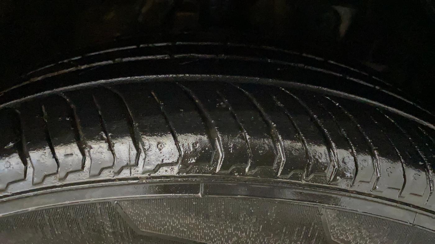 2017 Honda WR-V 1.2L I-VTEC VX MT, Petrol, Manual, 63,359 km, Right Front Tyre Tread